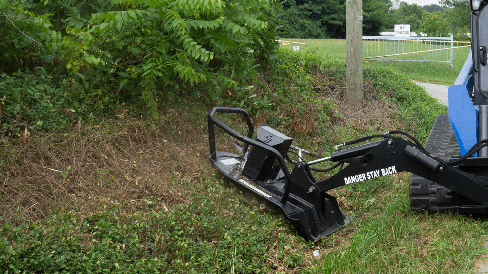 Blue-Diamond-Skid-Steer-Attachments-Skid-Steer-Swing-Arm-Brush-Cutter-Gallery-2.png