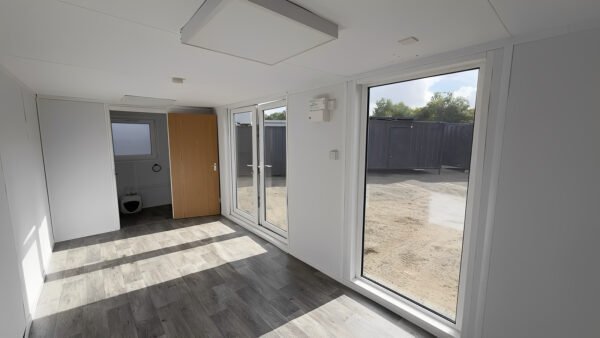 24ft-x-9ft-site-office-with-toilet-sales-office-marketing-suite-1-9.jpg