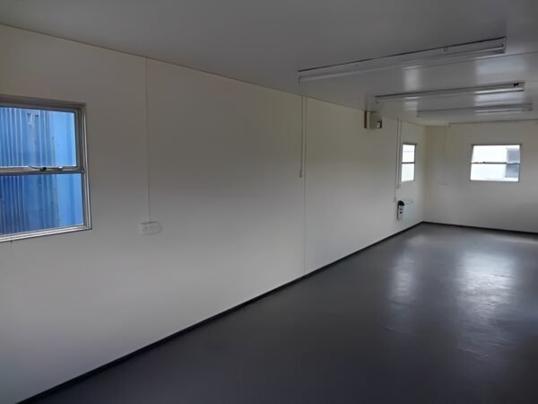 32ft-x-10ft-open-plan-portable-office-colli-trans-containers-5.jpg