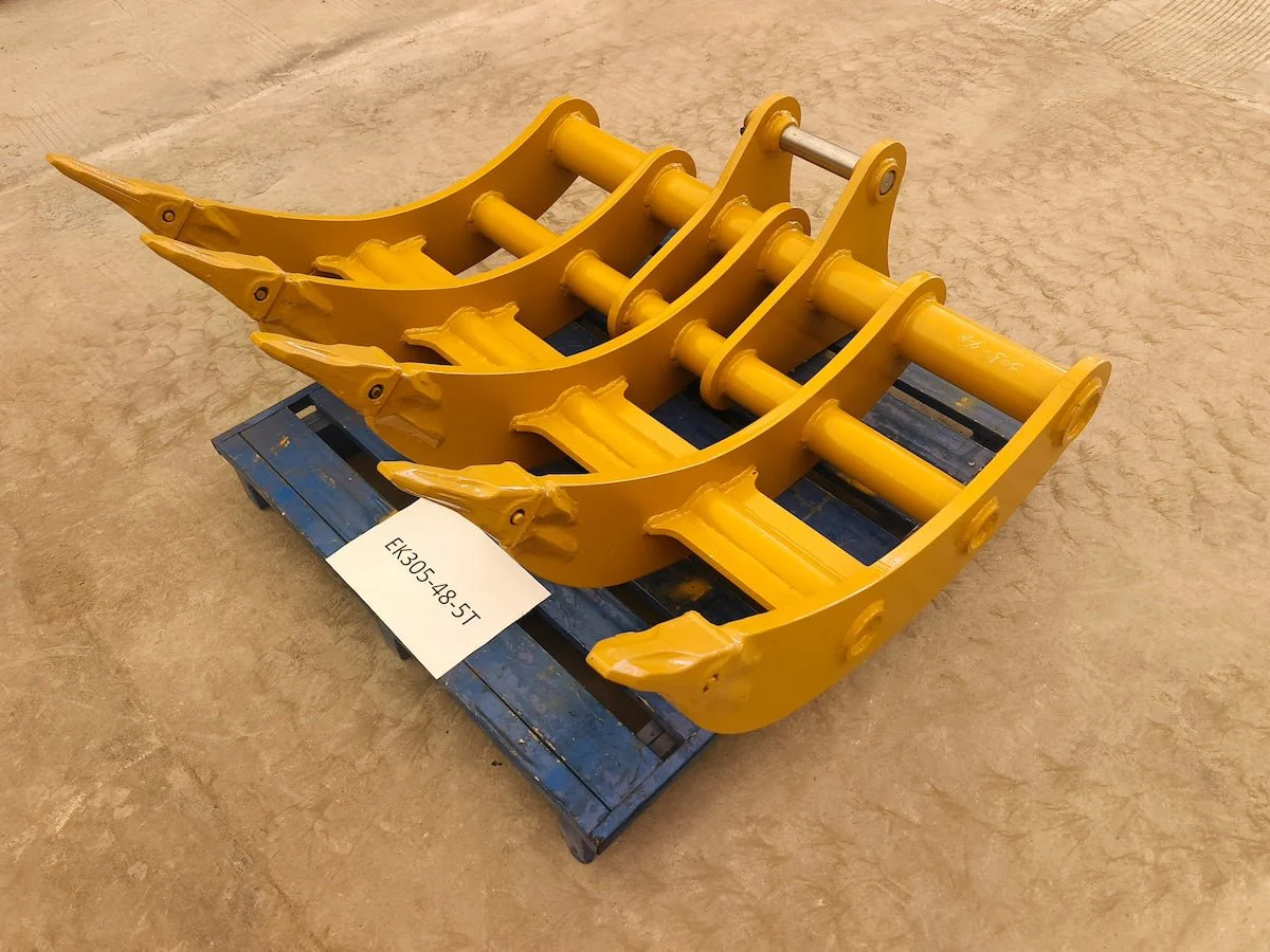 48in-excavator-rake-fits-cat-305-45mm-pins-ek-30548-bedrock-attachments-7946243_1200x.webp