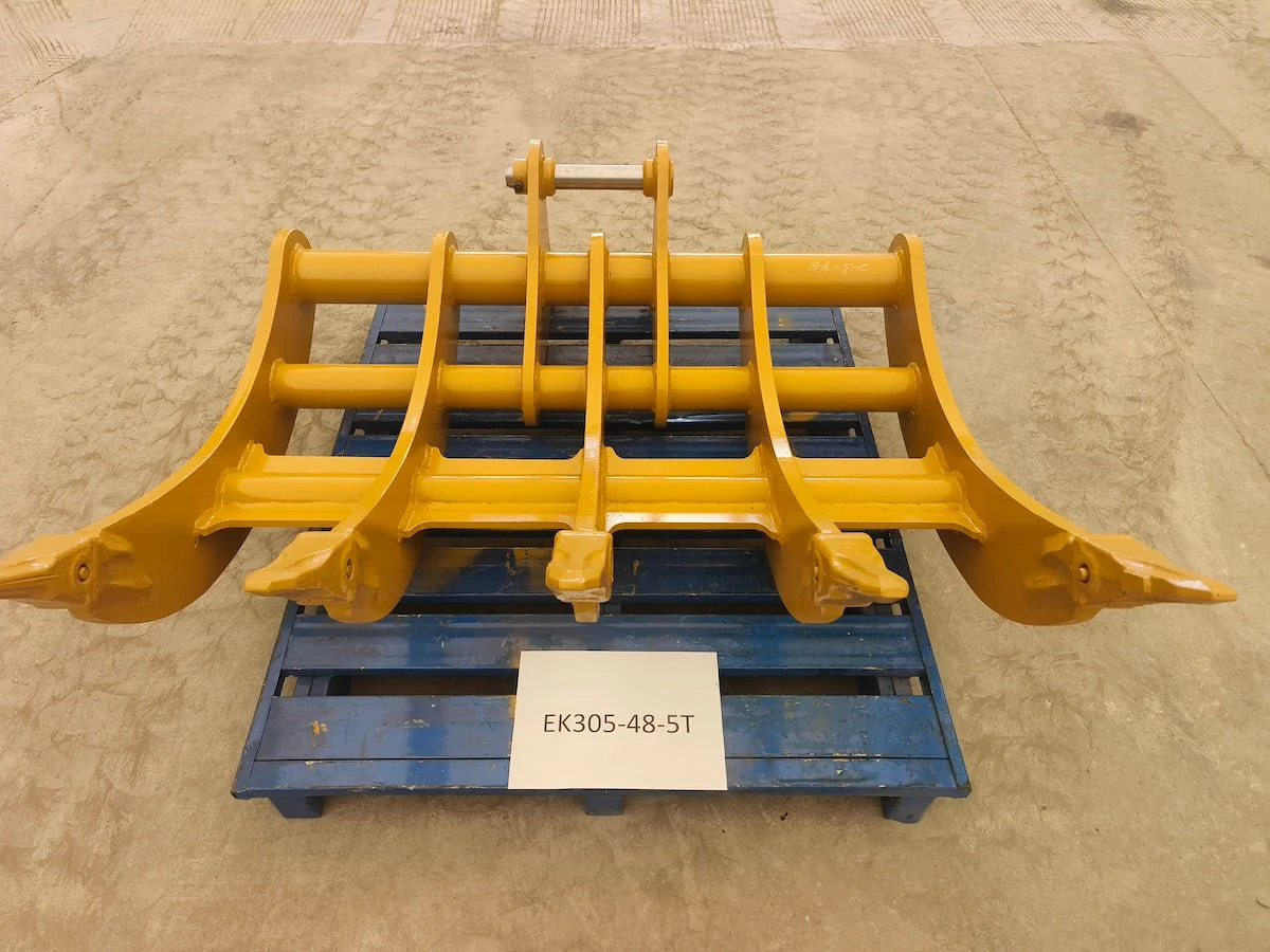 48in-excavator-rake-fits-cat-305-45mm-pins-ek-30548-bedrock-attachments-9604588_1200x.webp