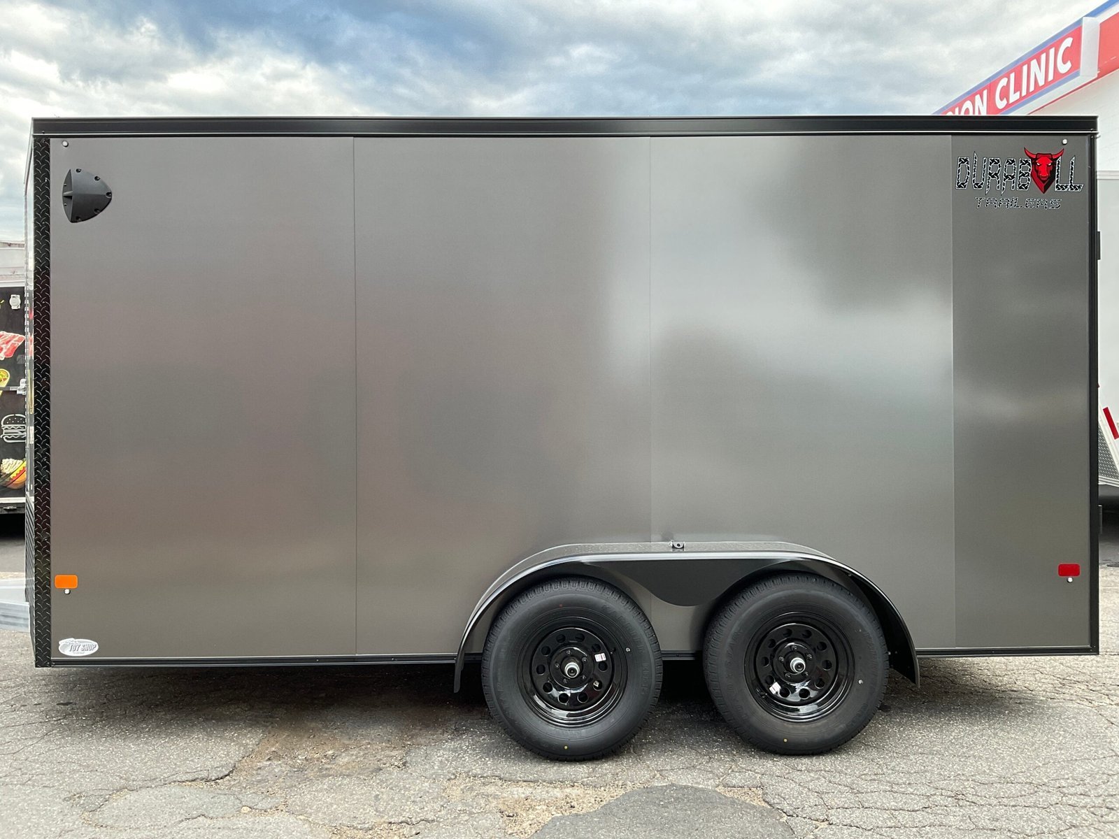7×14-durabull-aluminum-enclosed-cargo-trailer62_8b7ff584-6729-4768-99e0-4d582692b501-scaled-1.jpg
