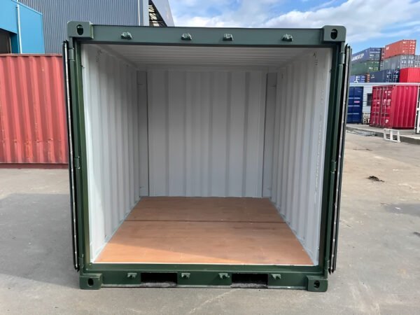 8ft-one-trip-shipping-container-green-m-w-containers-3.jpg