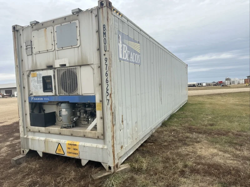 daikin-40ft-refrigerated-shipping-container-reefer-first-choice-shipping-3.webp